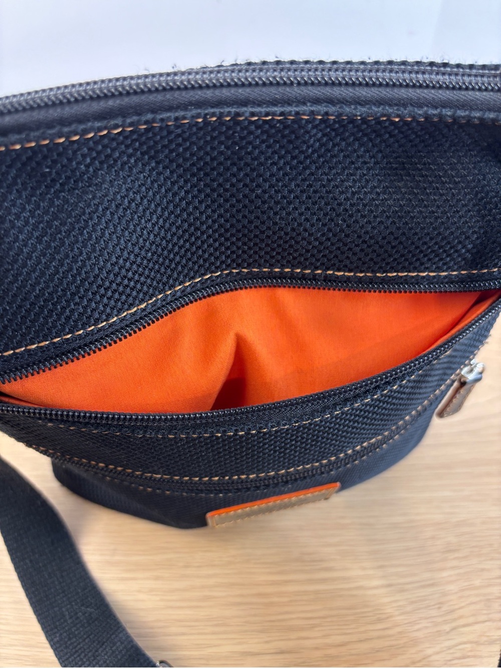 Colombian Bags Brand Crafted Since 1977 Black Crossbody - Picture 10 of 13